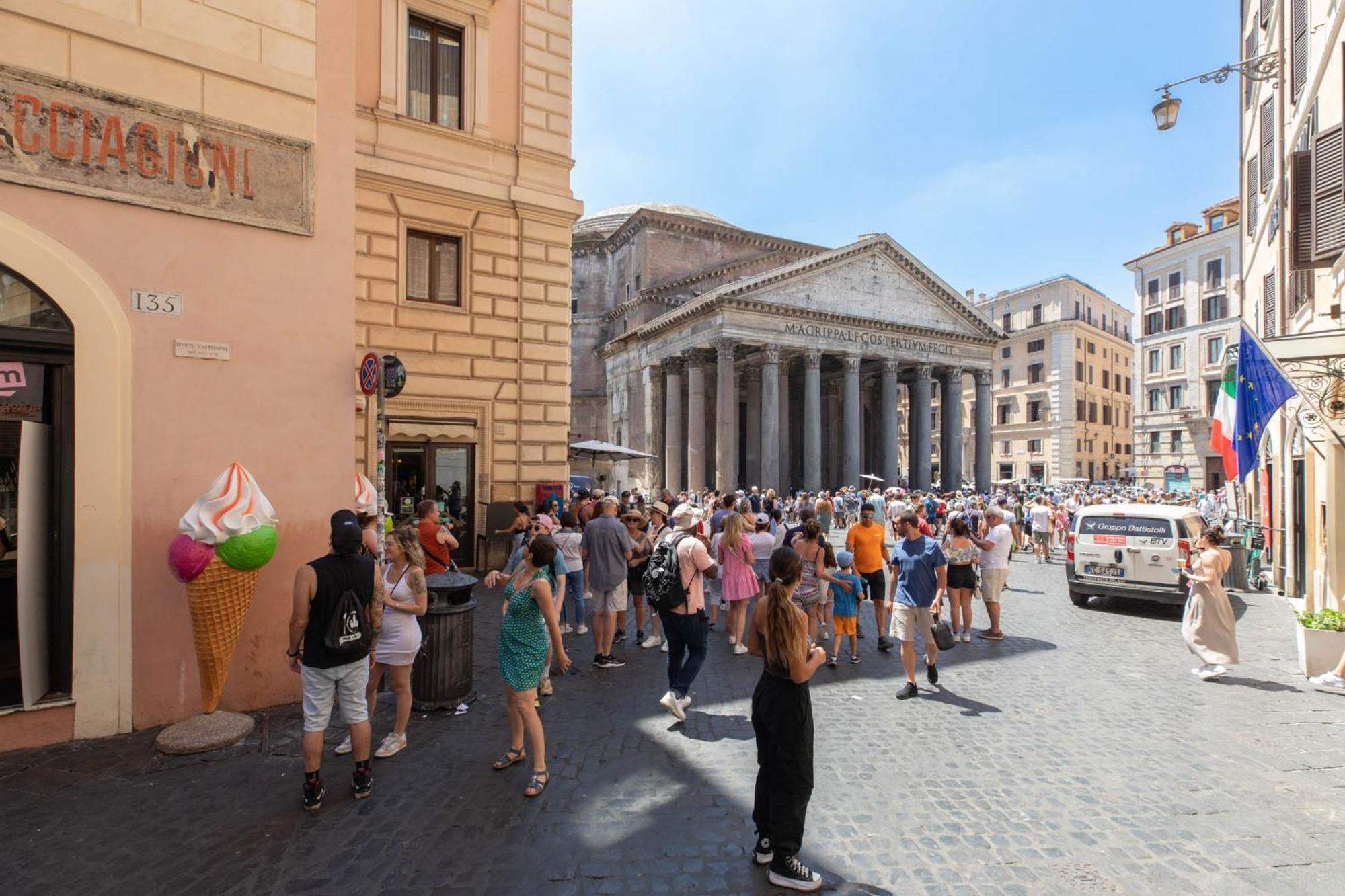 Iflat Pantheon'S Roomy And Friendly Apartment Rome Buitenkant foto